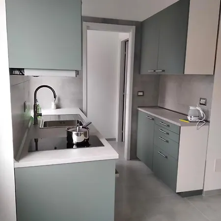 Accogliente Bilocale In Affitto - - Controlla Il Profilo Apartament Rzym